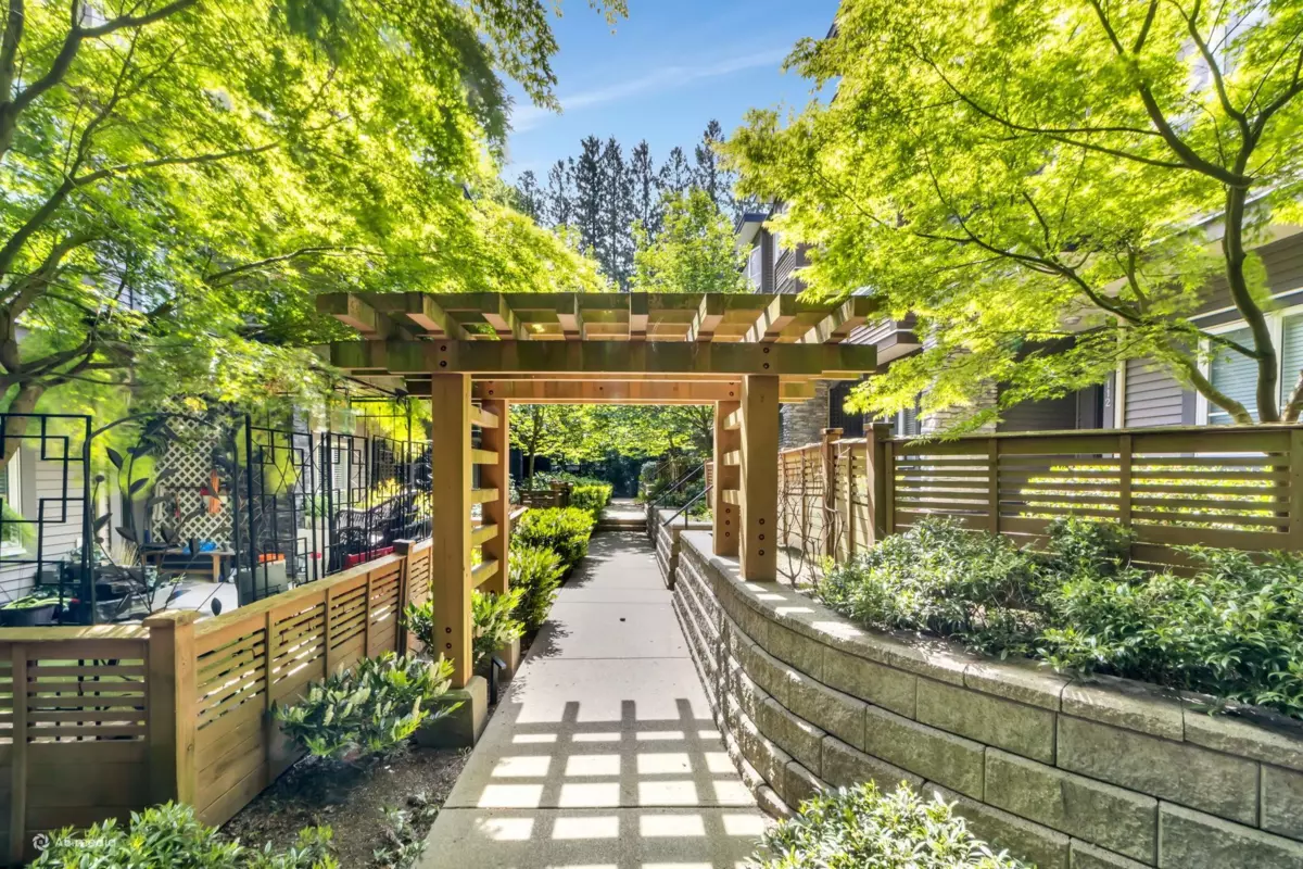 Living Room Photo of 115 5888 144 Street, Surrey, BC