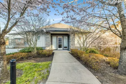 Front Yard Photo of 115 5888 144 Street, Surrey, BC