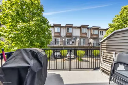 Office / Den Photo of 115 5888 144 Street, Surrey, BC