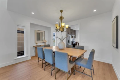 Kitchen Island Photo of 2594 Palisade Crescent, Port Coquitlam, BC