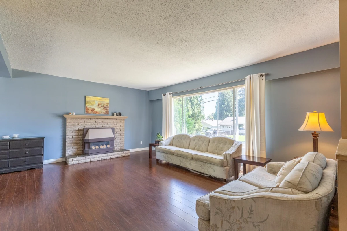 Family Room Photo of 14769 110 Avenue, Surrey, BC