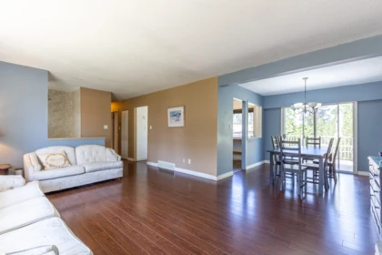 Kitchen Island Photo of 14769 110 Avenue, Surrey, BC