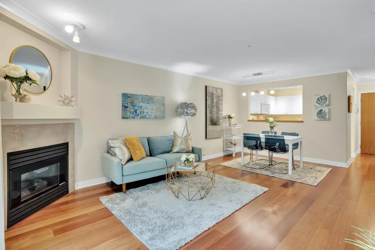 Dining Area Photo of 201 3590 W 26th Avenue, Vancouver, BC