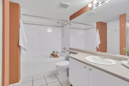Primary Bathroom Photo of 201 3590 W 26th Avenue, Vancouver, BC