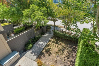 Basement Recreation Room Photo of 22 15405 31 Avenue, Surrey, BC
