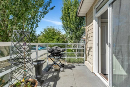 Laundry Room Photo of 22 15405 31 Avenue, Surrey, BC