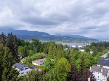 Hot Tub / Spa Photo of 1941 Charles Street, Port Moody, BC
