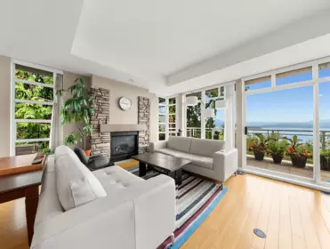 Dining Area Photo of 8725 Seascape Drive, West Vancouver, BC