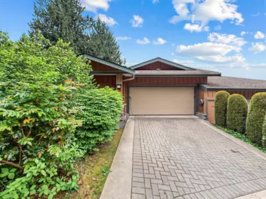 Outdoor Kitchen Photo of 8725 Seascape Drive, West Vancouver, BC