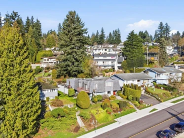Hot Tub / Spa Photo of 8355 Nelson Avenue, Burnaby, BC