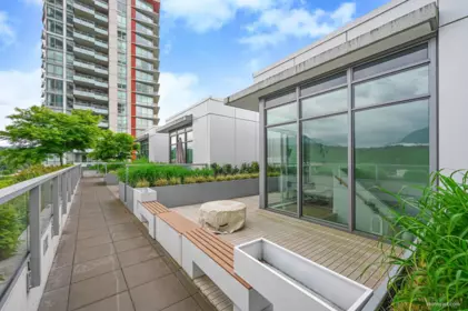 Backyard Photo of 606 1500 Fern Street, North Vancouver, BC