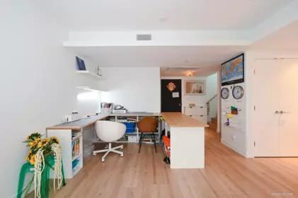 Breakfast Nook Photo of 606 1500 Fern Street, North Vancouver, BC