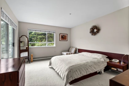 Entry Foyer Photo of 206 1283 Parkgate Avenue, North Vancouver, BC