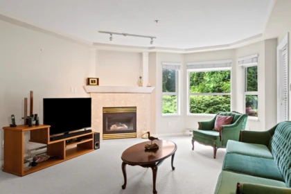 206 1283 Parkgate Avenue, North Vancouver, BC, North Vancouver — Apartment/Condo for sale