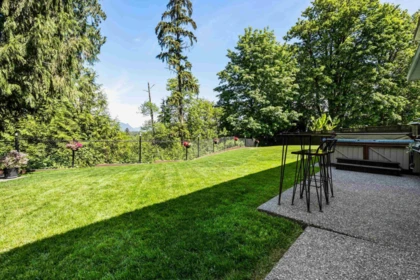 Garden / Landscaping Photo of 10615 238 Street, Maple Ridge, BC