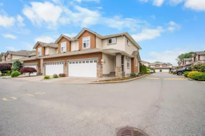 Backyard Photo of 10 7475 Garnet Drive, Chilliwack, BC