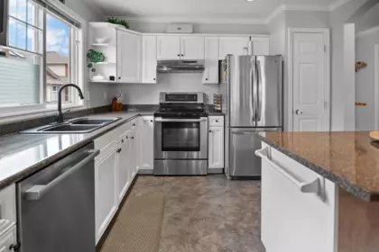 Breakfast Nook Photo of 10 7475 Garnet Drive, Chilliwack, BC