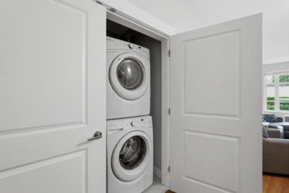 Laundry Room Photo of 103 1166 54a Street, Delta, BC