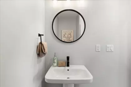 Powder Room Photo of 7 46106 Riverside Drive, Chilliwack, BC