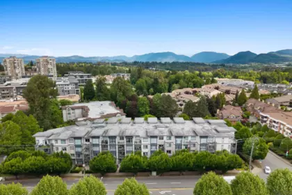 Fitness Center Photo Near 306 2943 Nelson Place, Abbotsford, BC