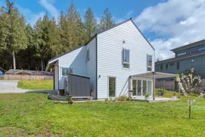 Outdoor Deck Photo of 3477 Spruce Road, Roberts Creek, BC