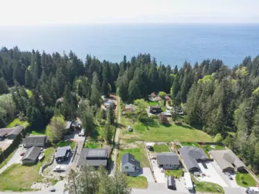 Swimming Pool Photo of 3477 Spruce Road, Roberts Creek, BC