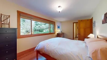 Laundry Room Photo of 8115 Redrooffs Road, Halfmoon Bay, BC