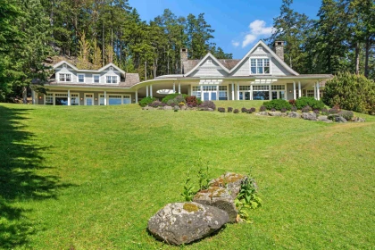 Garden / Landscaping Photo of 814 Beechwood Drive, Mayne Island, BC