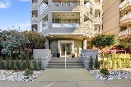 Fitness Center Photo Near 701 1771 Nelson Street, Vancouver, BC