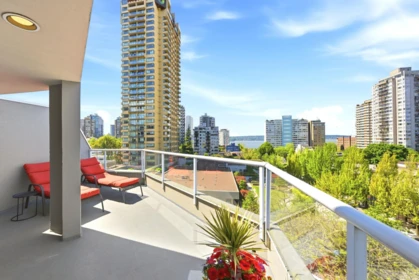 Front Yard Photo of 701 1771 Nelson Street, Vancouver, BC
