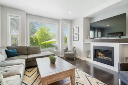 Guest Bathroom Photo of 2853 160a Street, Surrey, BC