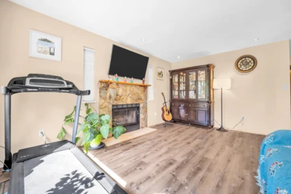 Kitchen Island Photo of 20377 Kent Street, Maple Ridge, BC