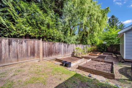 Swimming Pool Photo of 20377 Kent Street, Maple Ridge, BC