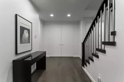 Entry Foyer Photo of 303 6505 3 Avenue, Delta, BC