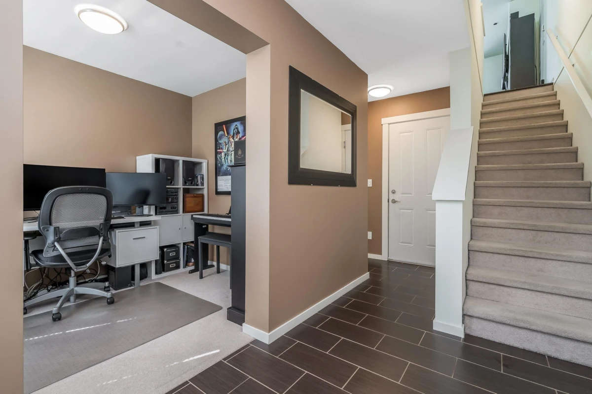 Dining Area Photo of 71 18983 72a Avenue, Surrey, BC