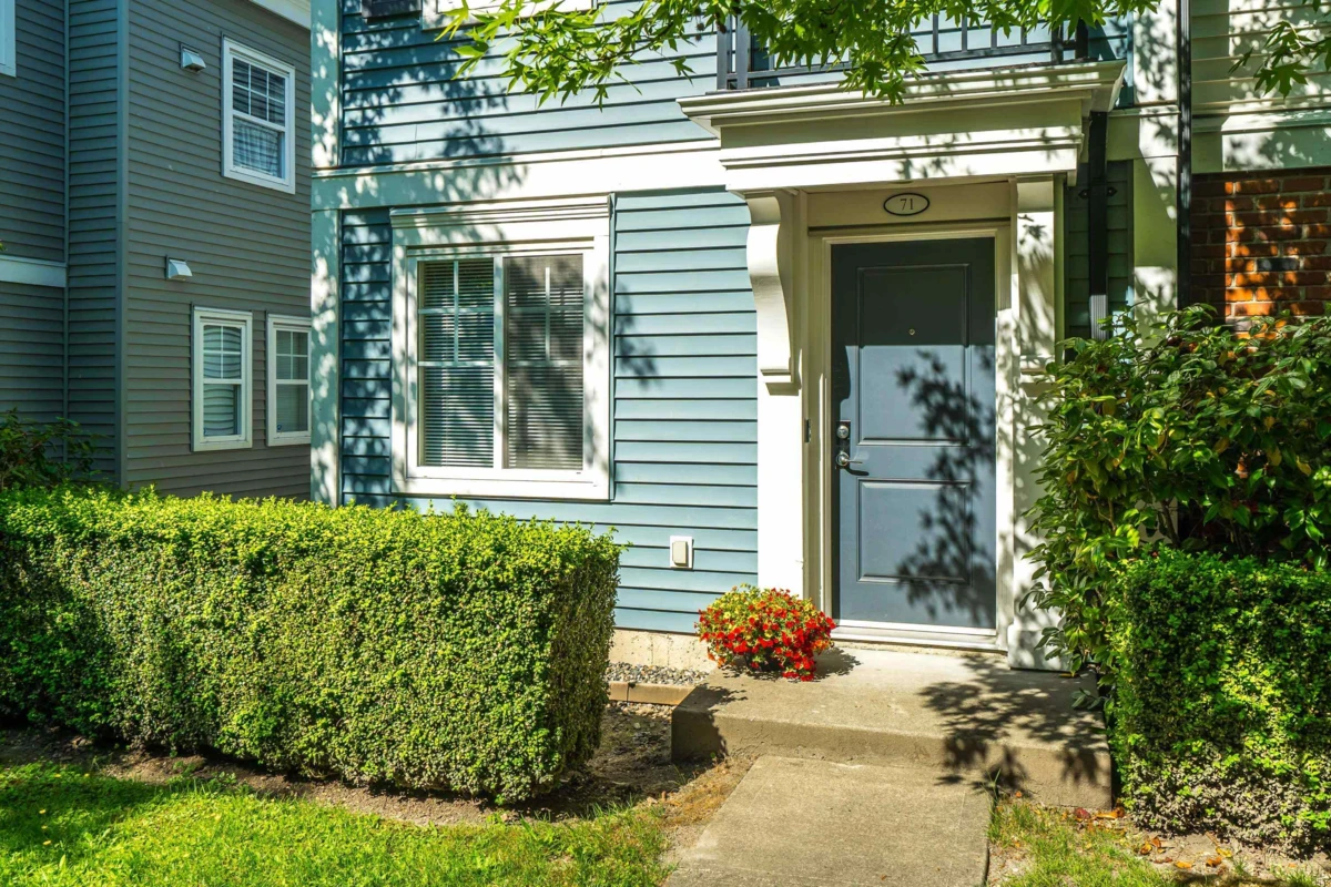 Living Room Photo of 71 18983 72a Avenue, Surrey, BC