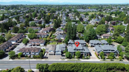 Front Yard Photo of 12 10611 Gilbert Road, Richmond, BC