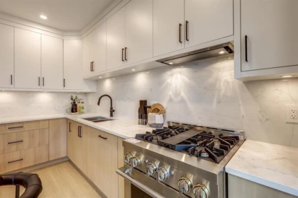 2 3695 E 26 Avenue, Vancouver, BC, Vancouver — Half Duplex for sale