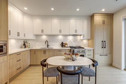 2 3695 E 26 Avenue, Vancouver, BC, Vancouver — Half Duplex for sale
