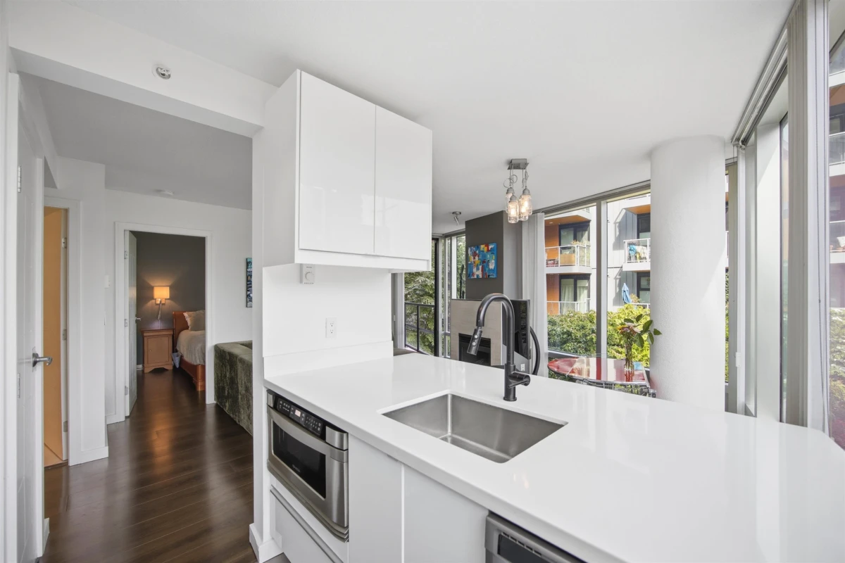 Dining Area Photo of 208 1003 Burnaby Street, Vancouver, BC