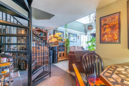 Entry Foyer Photo of 412 14399 103 Avenue, Surrey, BC