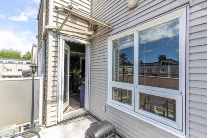 Swimming Pool Photo of 412 14399 103 Avenue, Surrey, BC