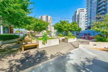 Laundry Room Photo of 608 150 W 15th Street, North Vancouver, BC