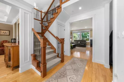 Hallway Photo of 1328 Stevens Street, White Rock, BC