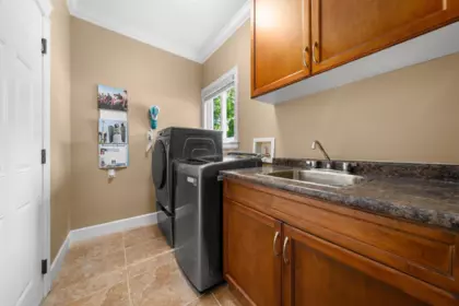Mudroom Photo of 1328 Stevens Street, White Rock, BC
