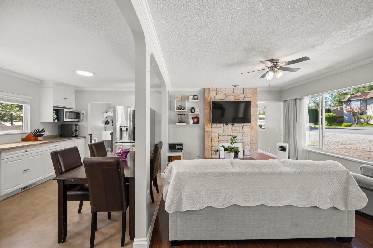 Dining Area Photo of 24898 122 Avenue, Maple Ridge, BC