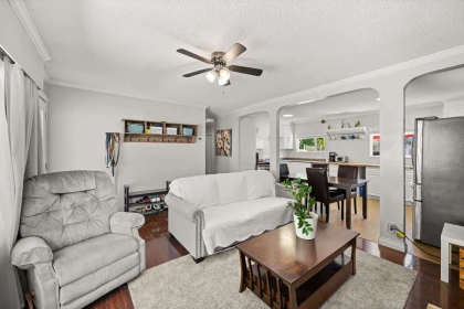 Kitchen Photo of 24898 122 Avenue, Maple Ridge, BC
