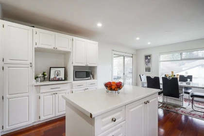 Guest Bathroom Photo of 11698 206a Street, Maple Ridge, BC