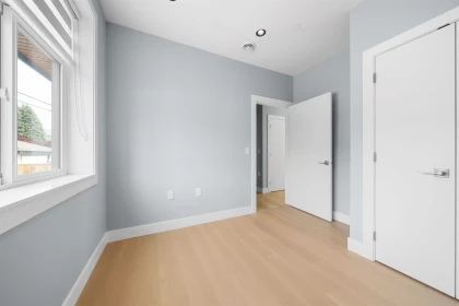 Entry Foyer Photo of #2 2559 W King Edward Avenue, Vancouver, BC
