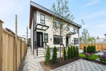 #2 2559 W King Edward Avenue, Vancouver, BC, Vancouver — Half Duplex for sale